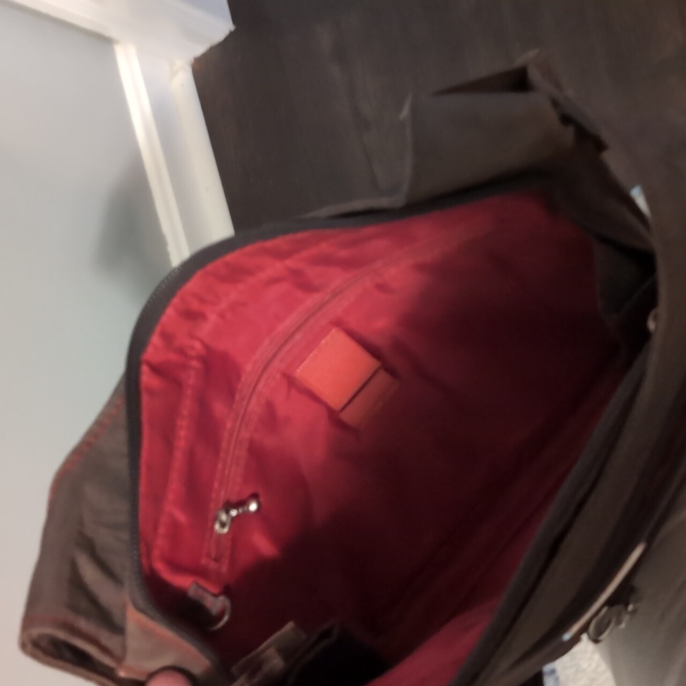 Brown Baggallini Crossbody Bag - Picture 5 of 6